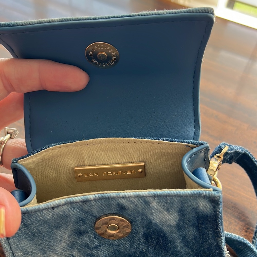 Mini Purse - Picture 3 of 3